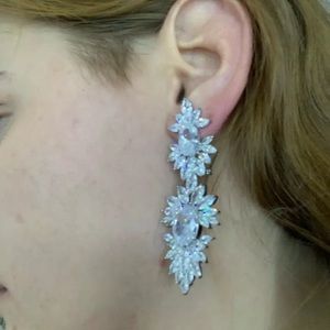 Long diamond cluster bling earring chandelier brid